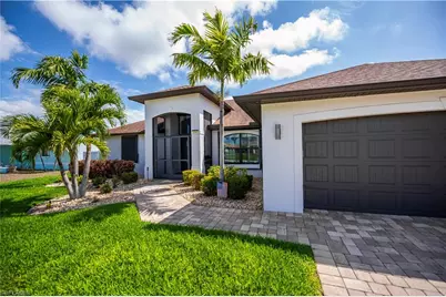 4607 SW 14th Ave, Cape Coral, FL 33914 - Photo 4
