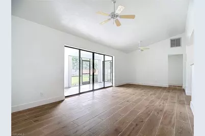 88 Erie Dr, Naples, FL 34110 - Photo 14