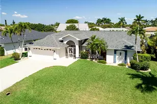 619 SE 30th St, Cape Coral, FL 33904 - Photo 2