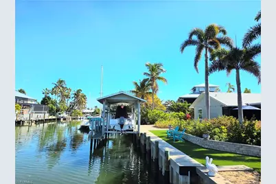 3594 Rita Ln, Saint James City, FL 33956 - Photo 2