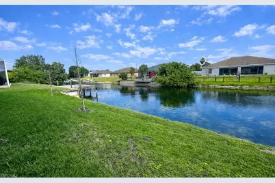 529 SE 7th St, Cape Coral, FL 33990 - Photo 24