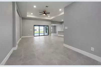 529 SE 7th St, Cape Coral, FL 33990 - Photo 2