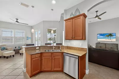 5709 Calmar Breeze Ln, Fort Myers, FL 33908 - Photo 12