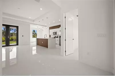 936 Bolivia Dr, Lehigh Acres, FL 33974 - Photo 10