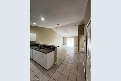 2308 NE 6th St, Cape Coral, FL 33909 - Photo 4