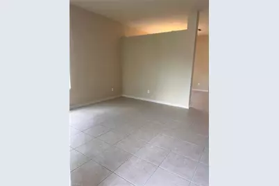 11230 Lakeland Cir, Fort Myers, FL 33913 - Photo 2