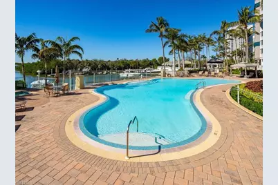 13675 Vanderbilt Dr #406, Naples, FL 34110 - Photo 32