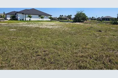 410 Nicholas Pkwy E, Cape Coral, FL 33990 - Photo 2