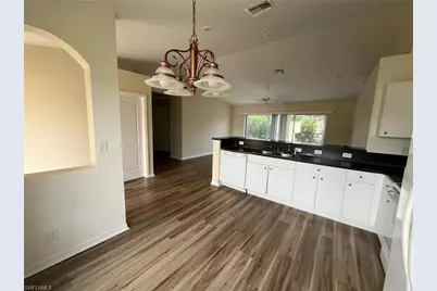 1808 SW 2nd Pl, Cape Coral, FL 33991 - Photo 8