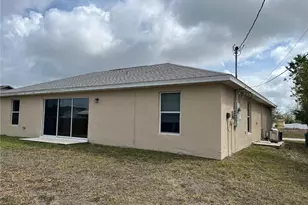 1808 SW 2nd Pl, Cape Coral, FL 33991 - Photo 6