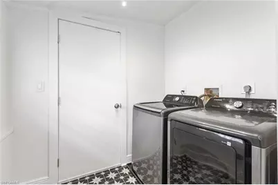 1414 Alhambra Dr, Fort Myers, FL 33901 - Photo 12