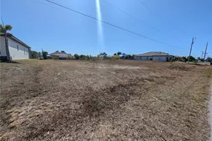 314 SW 21st Ave, Cape Coral, FL 33991 - Photo 6