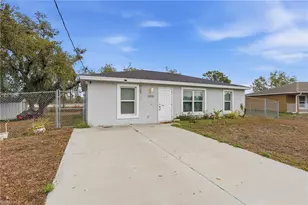 6031 N Moss Cir, Labelle, FL 33935 - Photo 2