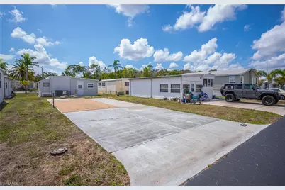 25 La Fonda Ln, North Fort Myers, FL 33903 - Photo 2