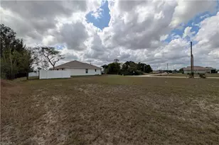 3317 NE 15th Pl, Cape Coral, FL 33909 - Photo 6