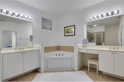 944 Golden Pond Ct, Cape Coral, FL 33909 - Photo 16