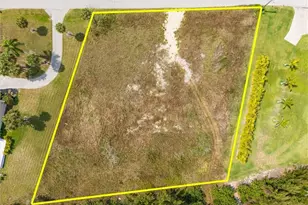 7324 Lake Dr, Fort Myers, FL 33908 - Photo 1