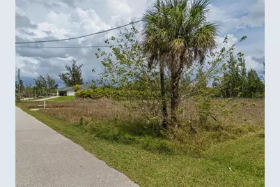 7324 Lake Dr, Fort Myers, FL 33908 - Photo 18