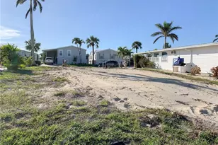 17811 Eglantine Ln, Fort Myers Beach, FL 33931 - Photo 4