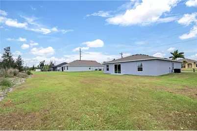 2210 SW 4th St, Cape Coral, FL 33991 - Photo 14
