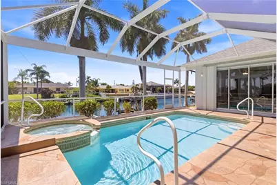 928 SE 33rd St, Cape Coral, FL 33904 - Photo 4