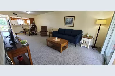 2100 Barkeley Ln #19, Fort Myers, FL 33907 - Photo 4