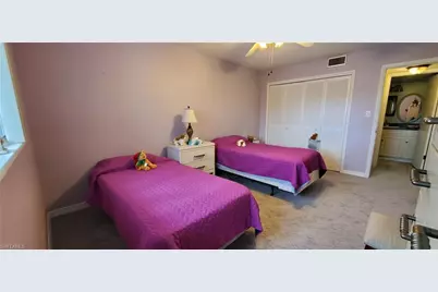 2100 Barkeley Ln #19, Fort Myers, FL 33907 - Photo 12