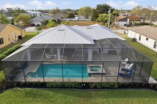 405 SE 2nd St, Cape Coral, FL 33990 - Photo 2