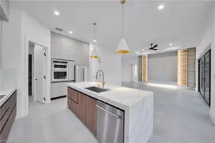 836 SW 36th Terrace, Cape Coral, FL 33914 - Photo 20