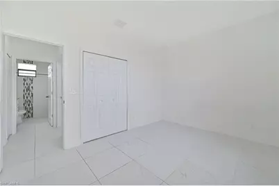 1102 NE 16th Pl, Cape Coral, FL 33909 - Photo 22