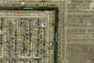 915 NE 23rd St, Cape Coral, FL 33909 - Photo 2