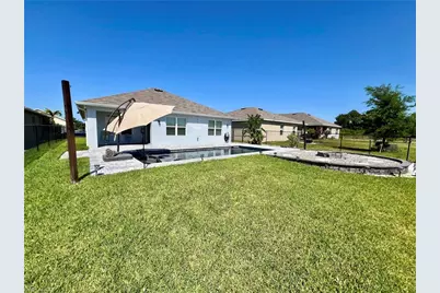 10293 Silver Pond Ln, Lehigh Acres, FL 33936 - Photo 10