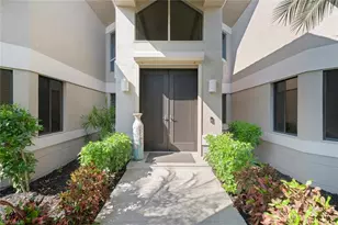 8301 Glenfinnan Cir, Fort Myers, FL 33912 - Photo 4