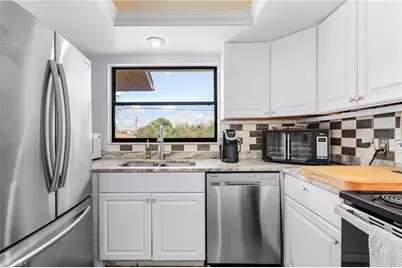 3935 Country Club Blvd #17, Cape Coral, FL 33904 - Photo 6