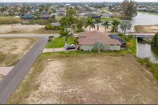 2718 SW 10th Ave, Cape Coral, FL 33914 - Photo 8