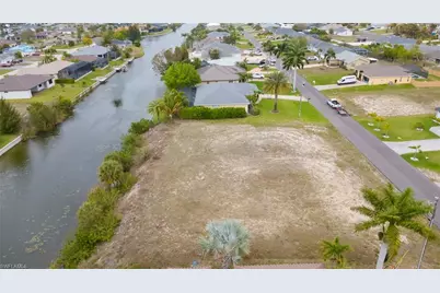 2718 SW 10th Ave, Cape Coral, FL 33914 - Photo 2