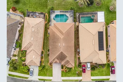 2090 Oxford Ridge Cir, Lehigh Acres, FL 33973 - Photo 24