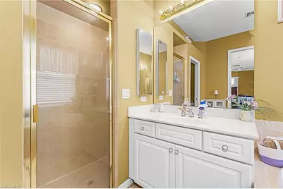 2090 Oxford Ridge Cir, Lehigh Acres, FL 33973 - Photo 18