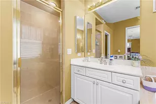 2090 Oxford Ridge Cir, Lehigh Acres, FL 33973 - Photo 18