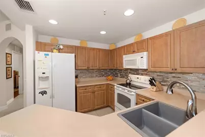 3957 Pomodoro Cir #201, Cape Coral, FL 33909 - Photo 10