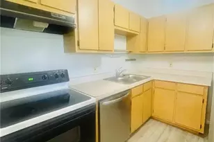 6492 Royal Woods Dr, Fort Myers, FL 33908 - Photo 8