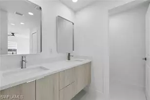 1923 NE 33rd St, Cape Coral, FL 33909 - Photo 10