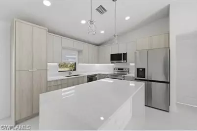 1923 NE 33rd St, Cape Coral, FL 33909 - Photo 4