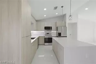 1923 NE 33rd St, Cape Coral, FL 33909 - Photo 8