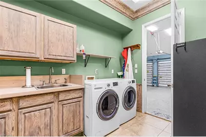 4438 NE 11th Pl, Cape Coral, FL 33909 - Photo 18