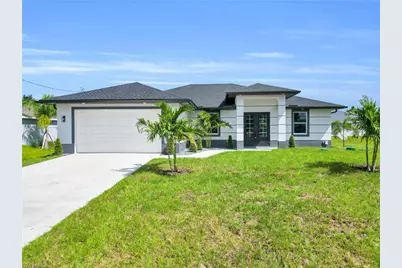 172 Pembroke St, Lehigh Acres, FL 33974 - Photo 2