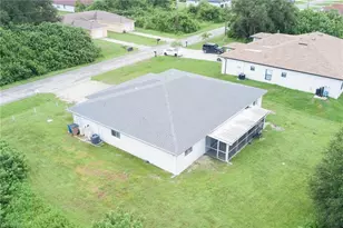 704 Ichabod Ave, Lehigh Acres, FL 33973 - Photo 20