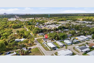 1870 Queen Ct, North Fort Myers, FL 33917 - Photo 2
