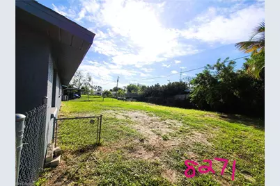 8271 Pelican Rd, Englewood, FL 34224 - Photo 6