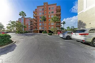 14813 Laguna Dr, Fort Myers, FL 33908 - Photo 2